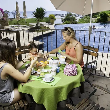 La - 3 Etoiles Superieur - & Сари-Соленцара