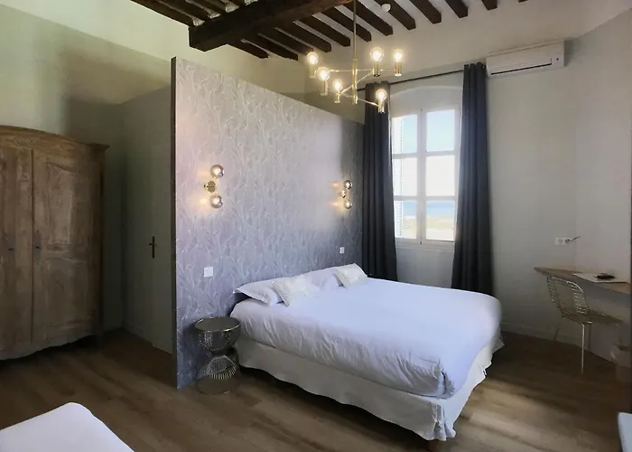 La - 3 Etoiles Superieur - & 3*