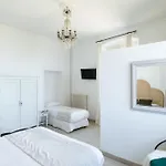 La - 3 Etoiles Superieur - & Hotel 3*