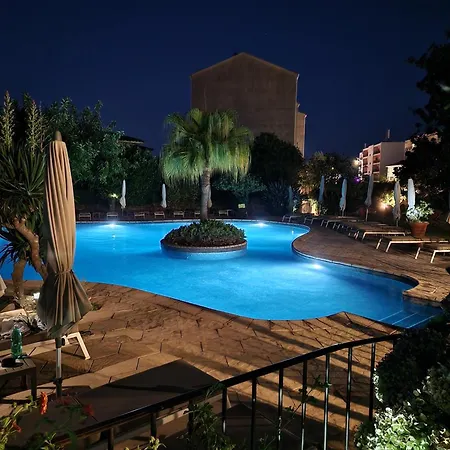 La Hôtel&appartement&spa Hotel