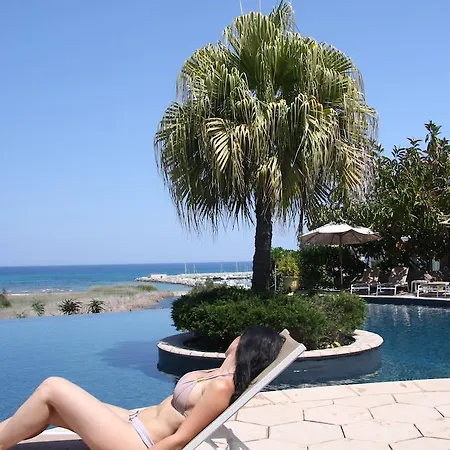 Hotel La Solenzara 3*