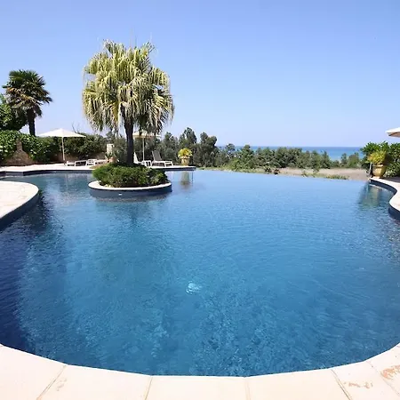 Hotel La Solenzara & & 3*