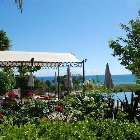 La Solenzara & & Hotel