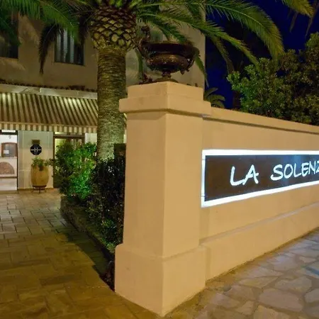 La Solenzara & & Hotel 3*