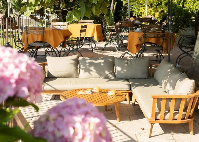 La - 3 Etoiles Superieur - & 3*