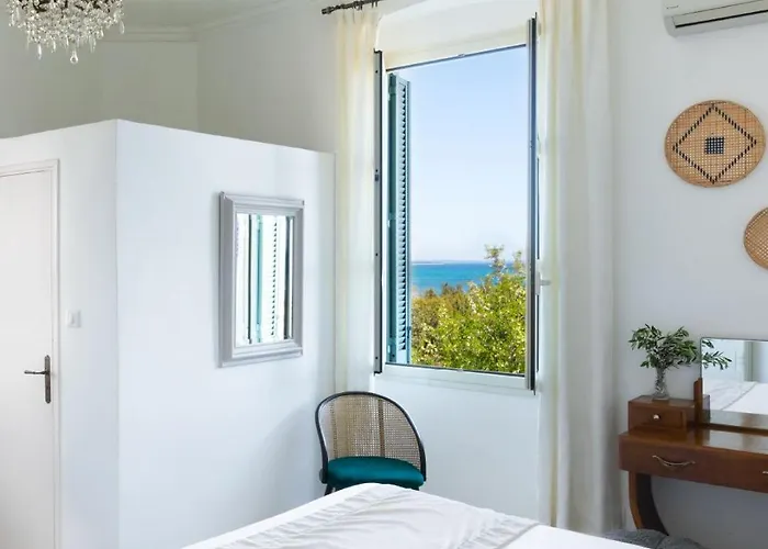 La - 3 Etoiles Superieur - & Otel 3*