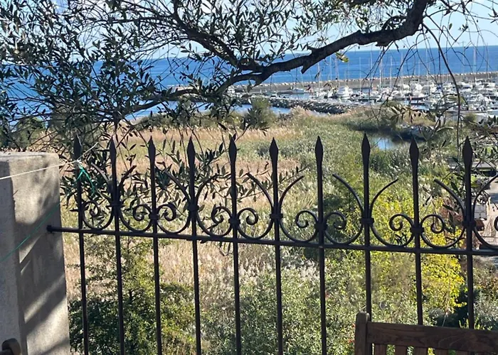 La - 3 Etoiles Superieur - & Otel 3*