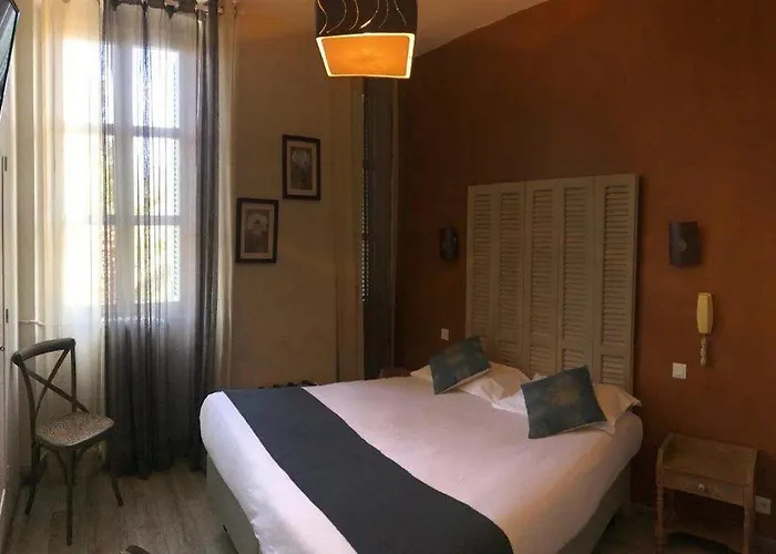 La - 3 Etoiles Superieur - & 3*