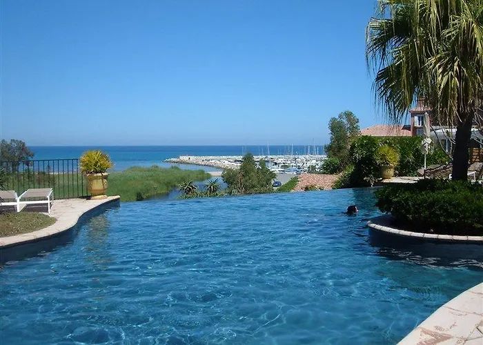 La - 3 Etoiles Superieur - & Hotel 3*