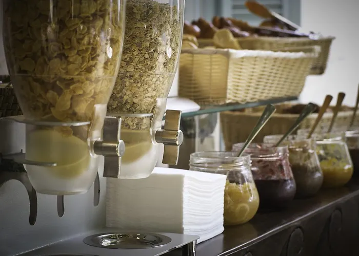 La - 3 Etoiles Superieur - & Hotel 3*